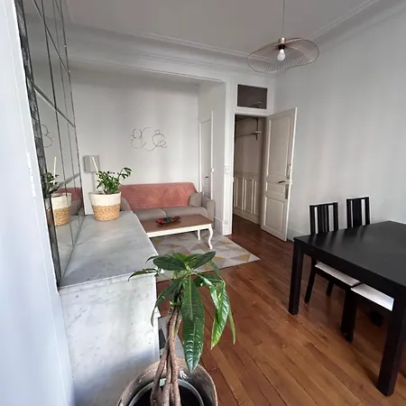 Full For 4 Peoples - Center Porte Saint Martin Alloggio in famiglia Parigi